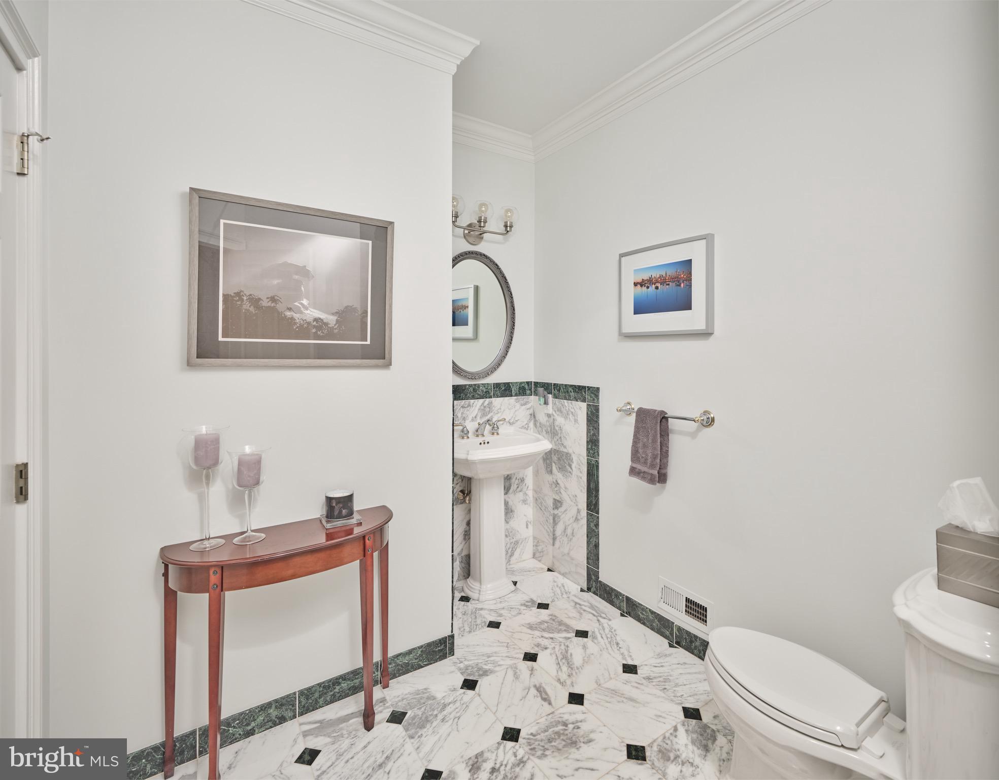 37 ALEXANDERS COURT