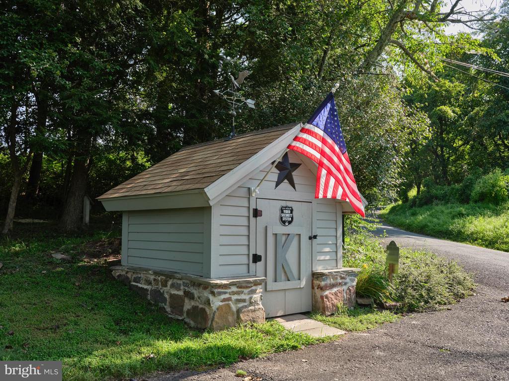 110 CLAY RIDGE ROAD