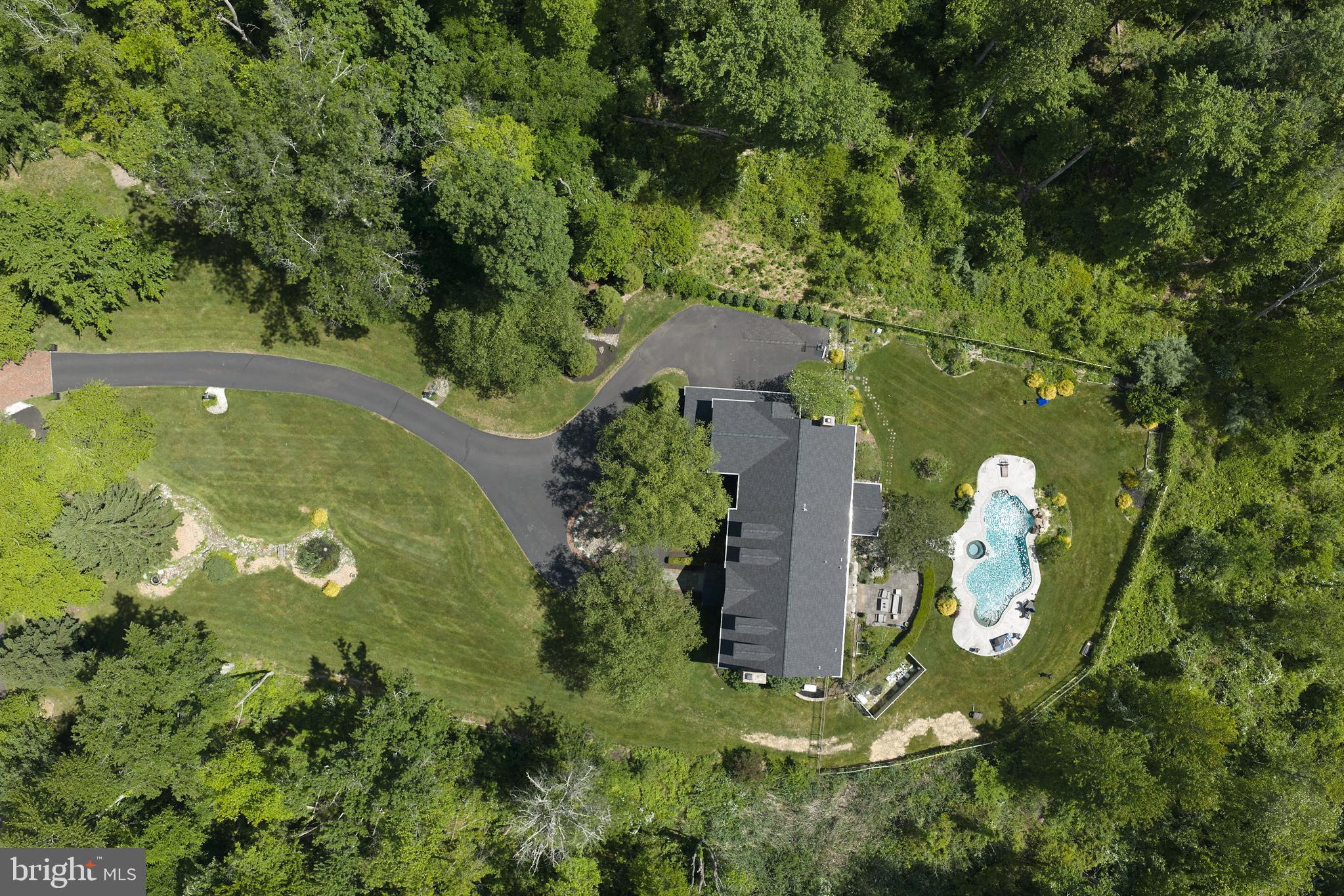 5765 VALLEY STREAM DRIVE