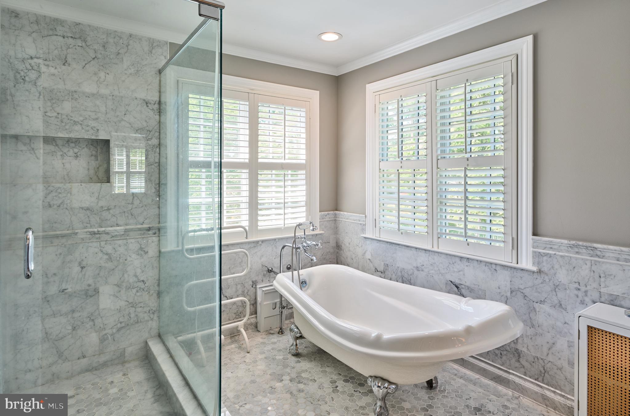 5765 VALLEY STREAM DRIVE