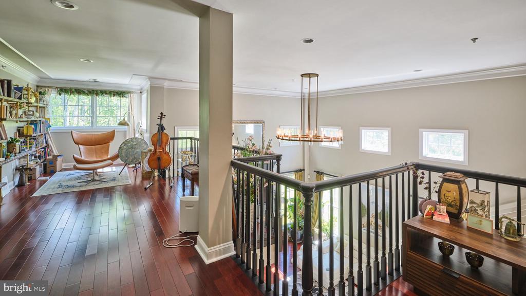 5765 VALLEY STREAM DRIVE