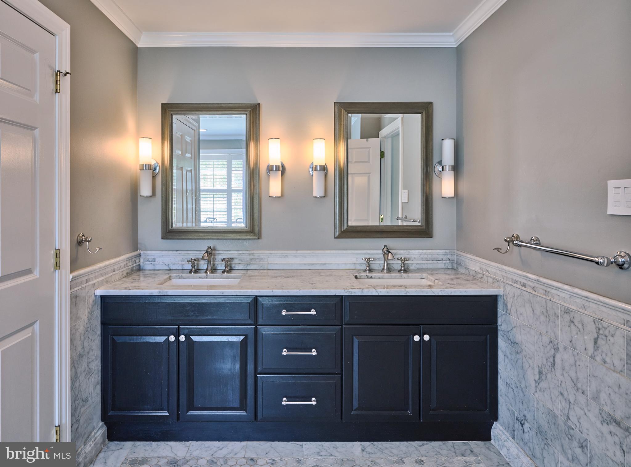 5765 VALLEY STREAM DRIVE