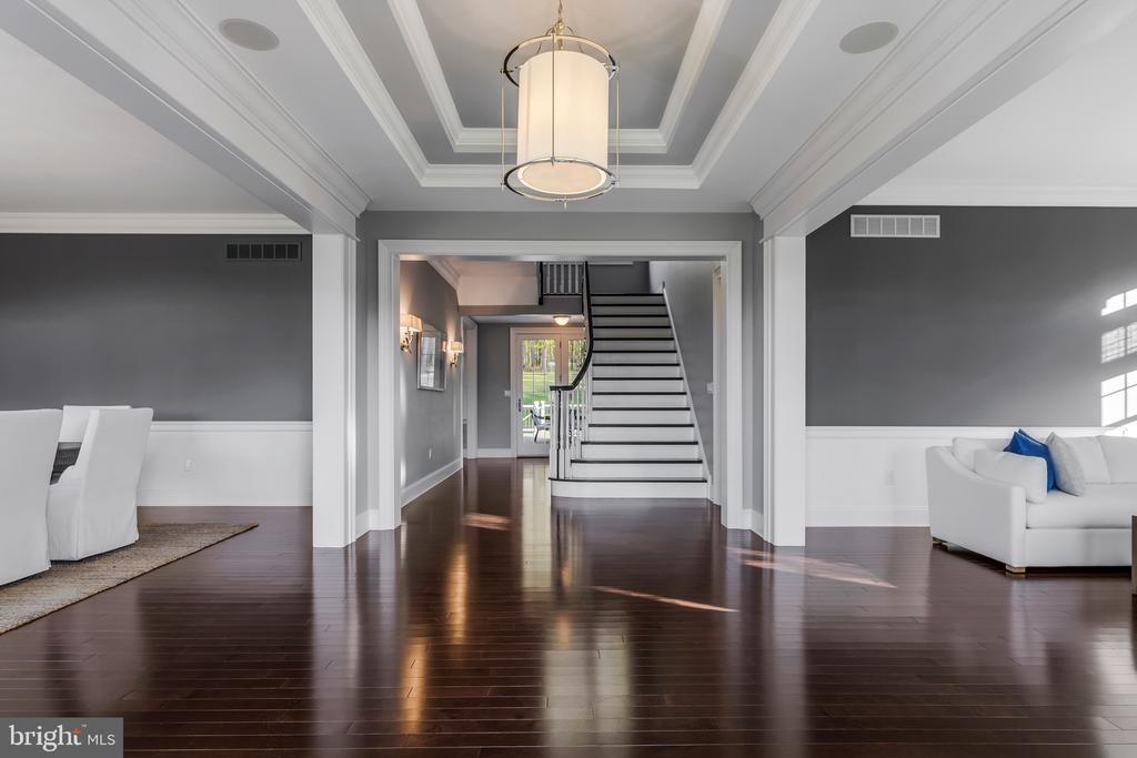 21 GOLDNEY DR