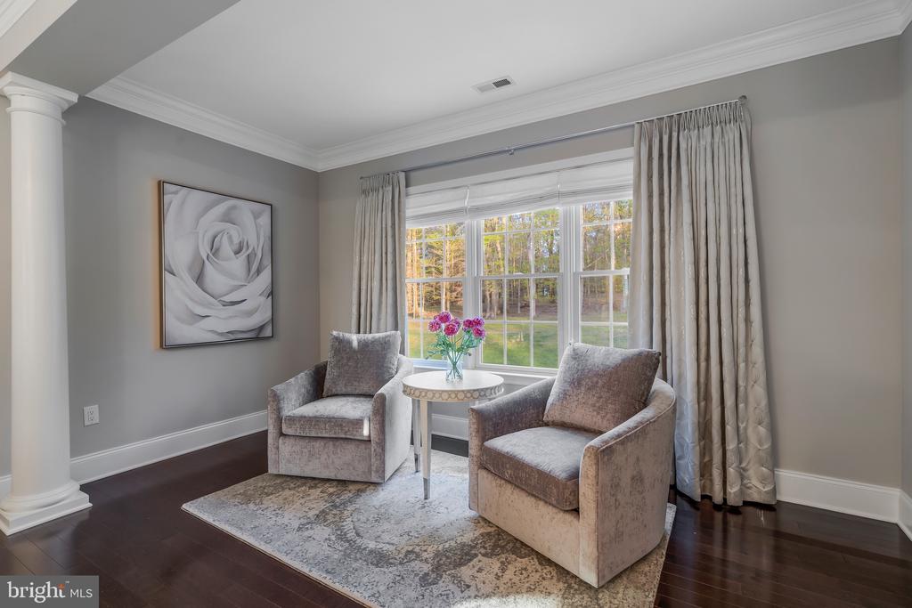 21 GOLDNEY DR