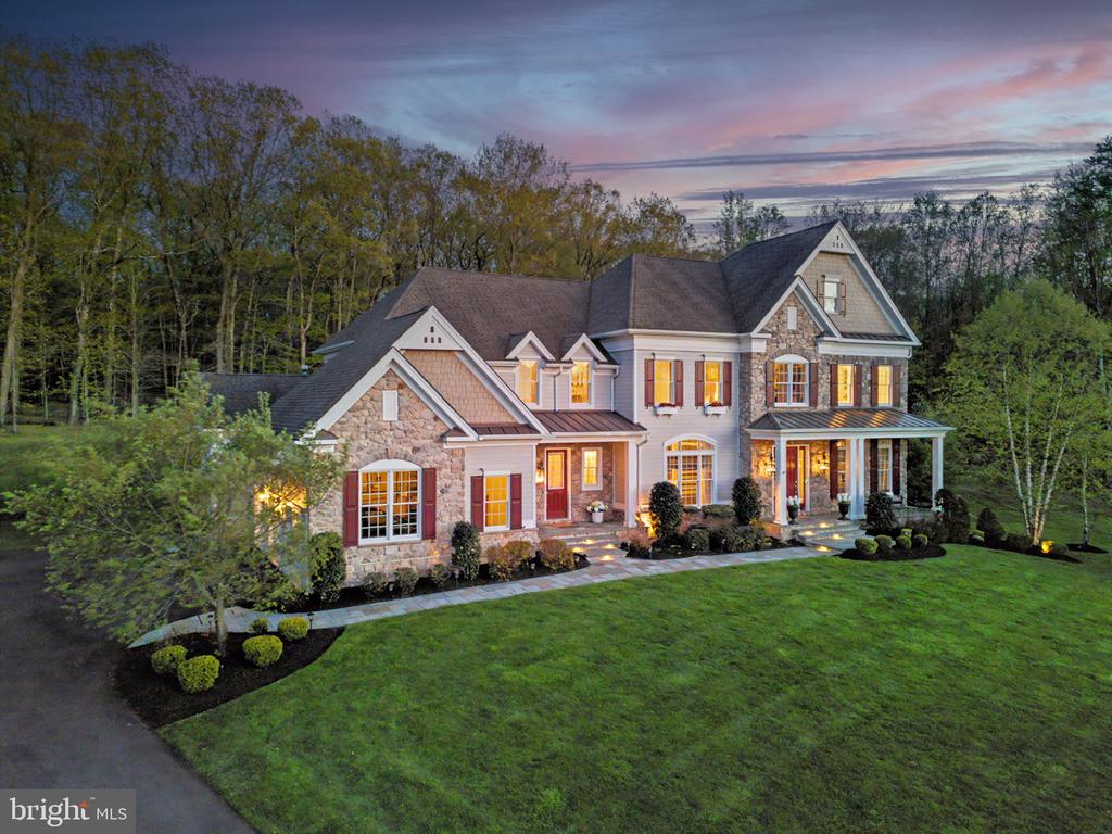 21 GOLDNEY DR