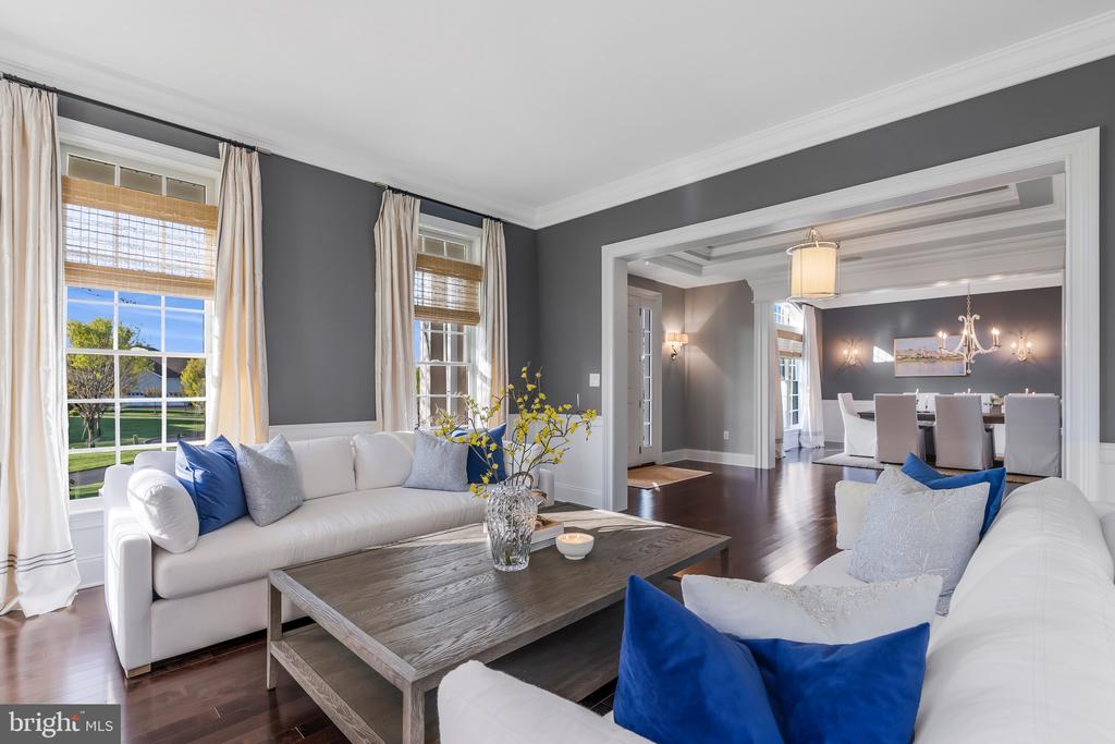 21 GOLDNEY DR