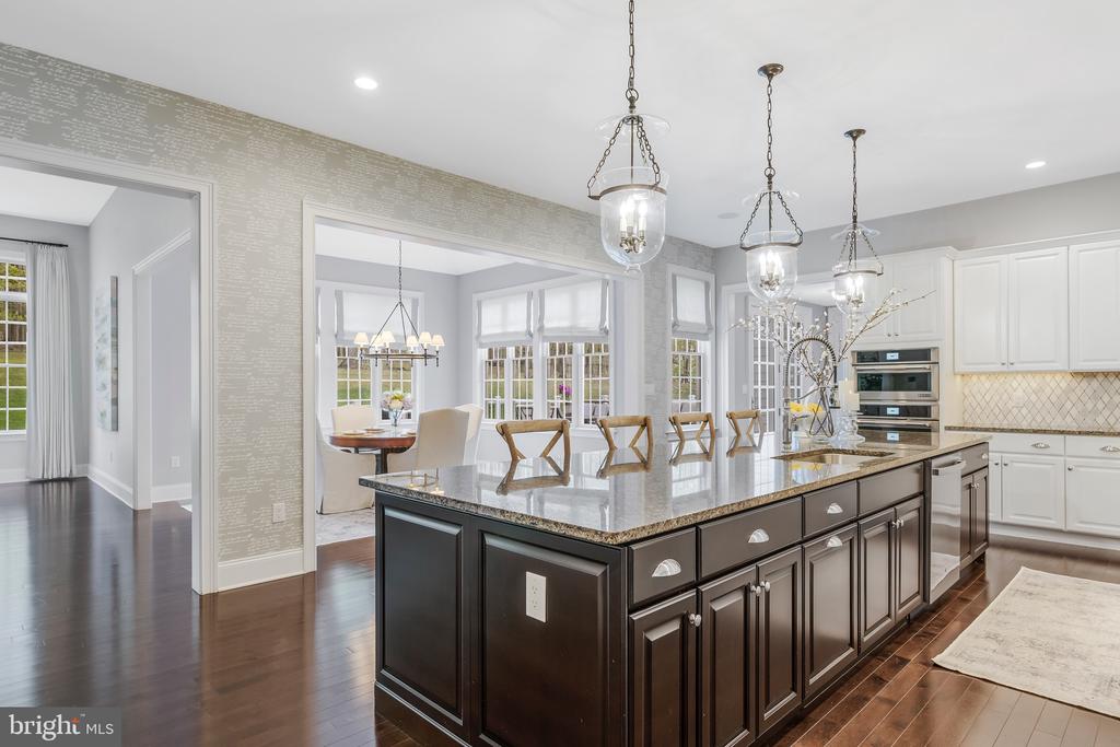 21 GOLDNEY DR