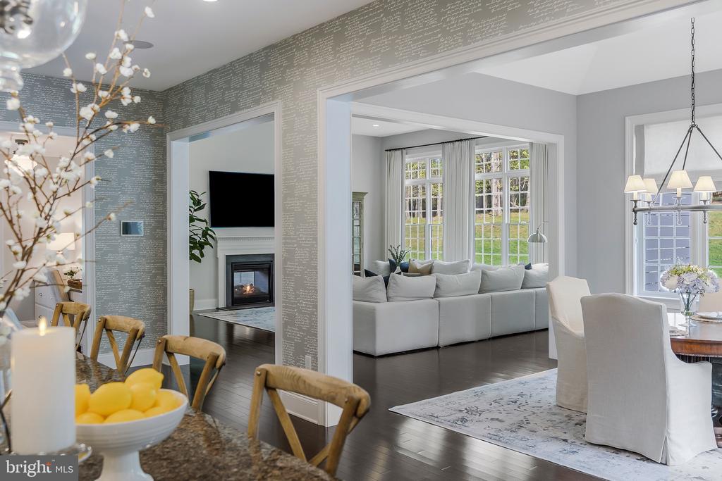 21 GOLDNEY DR