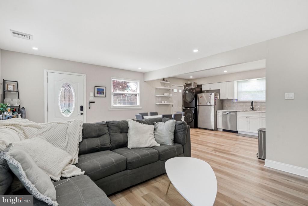 114 GRANDVIEW AVENUE