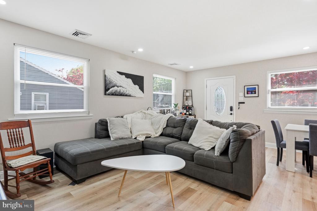 114 GRANDVIEW AVENUE