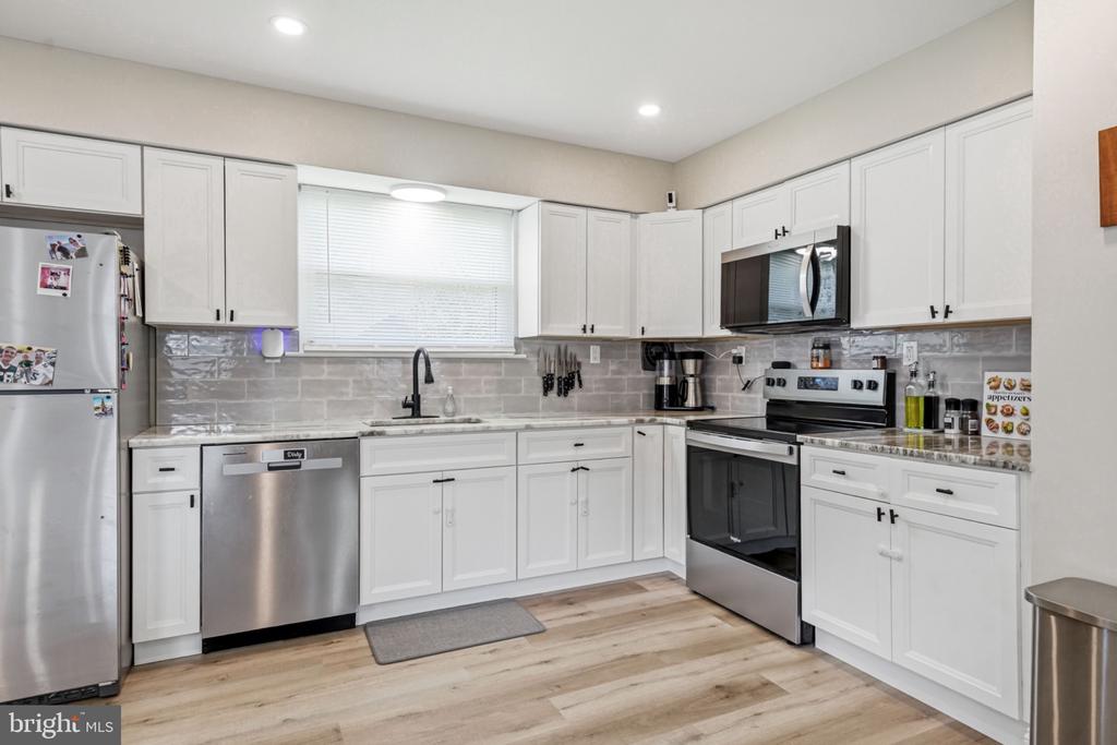 114 GRANDVIEW AVENUE