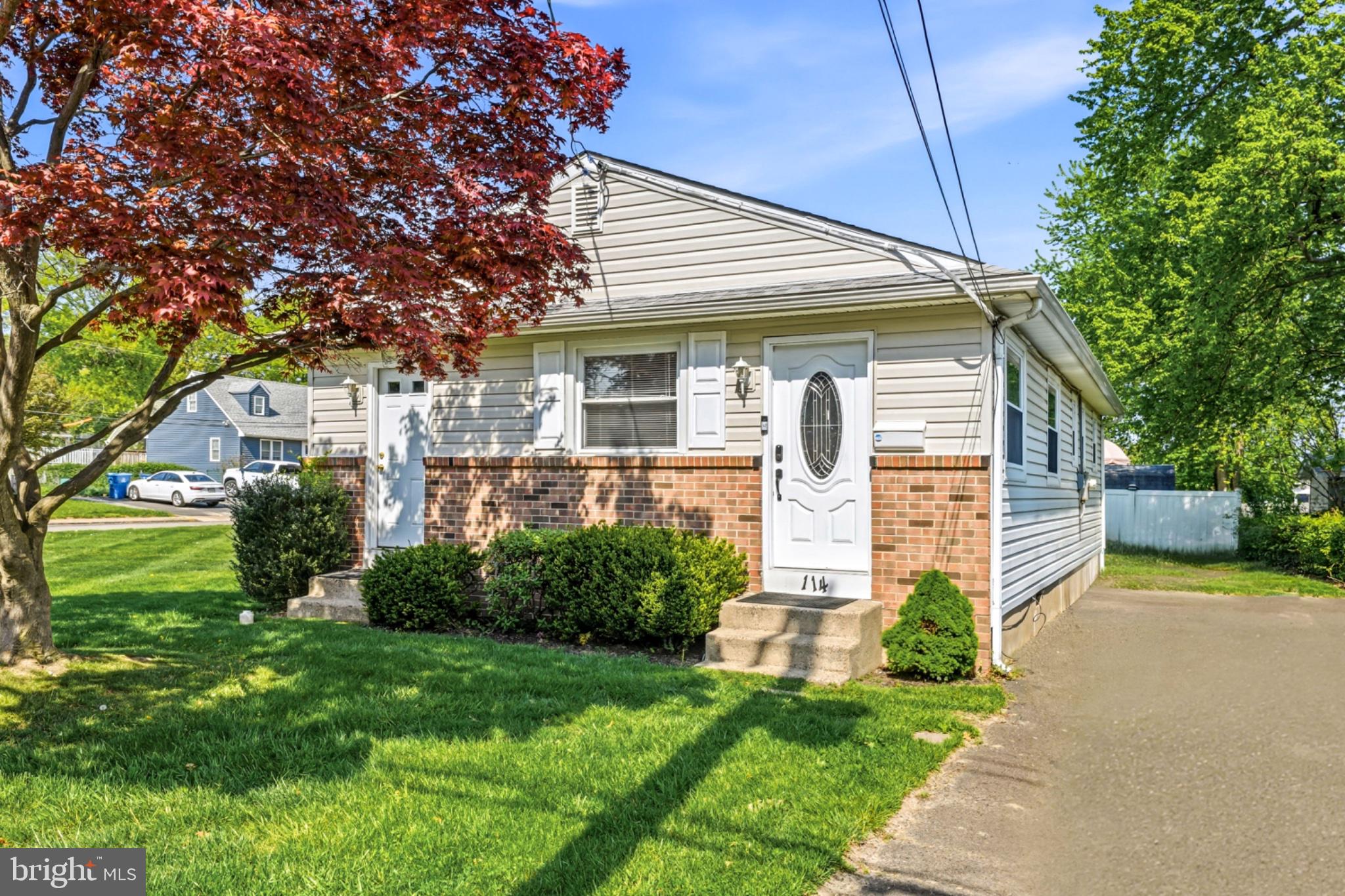 114 GRANDVIEW AVENUE