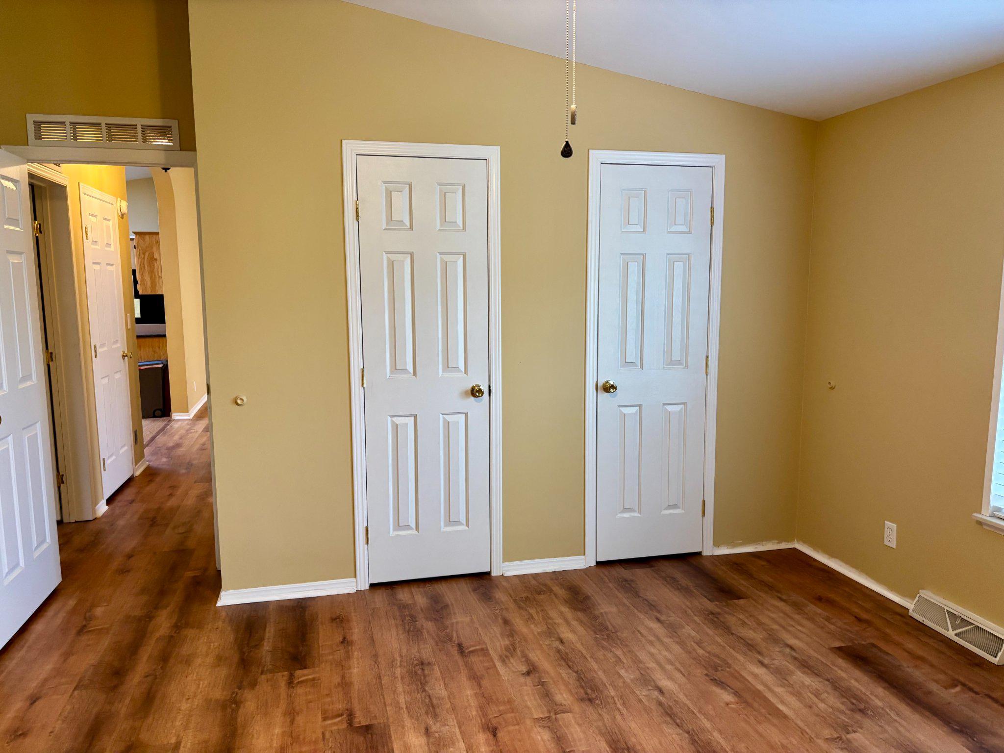 399 SPRING MEADOW CIRCLE CIRCLE