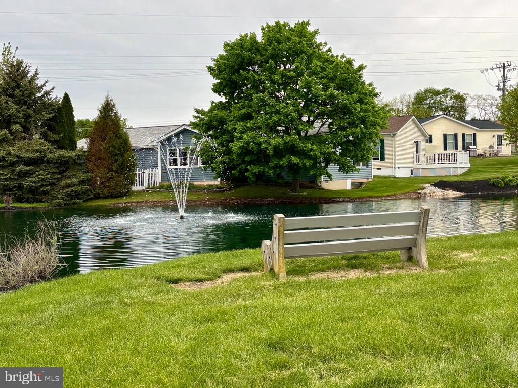 399 SPRING MEADOW CIRCLE CIRCLE