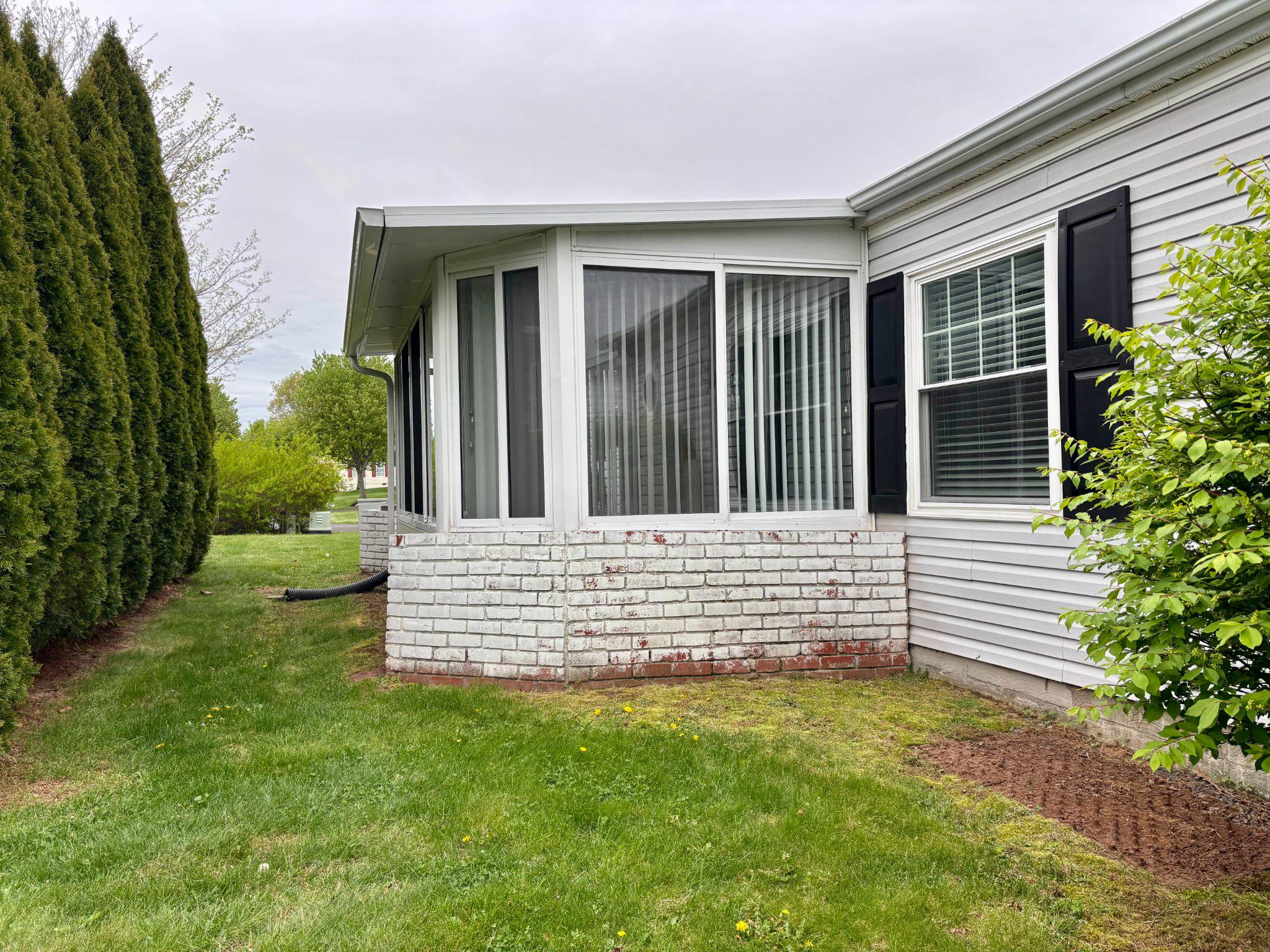 399 SPRING MEADOW CIRCLE CIRCLE