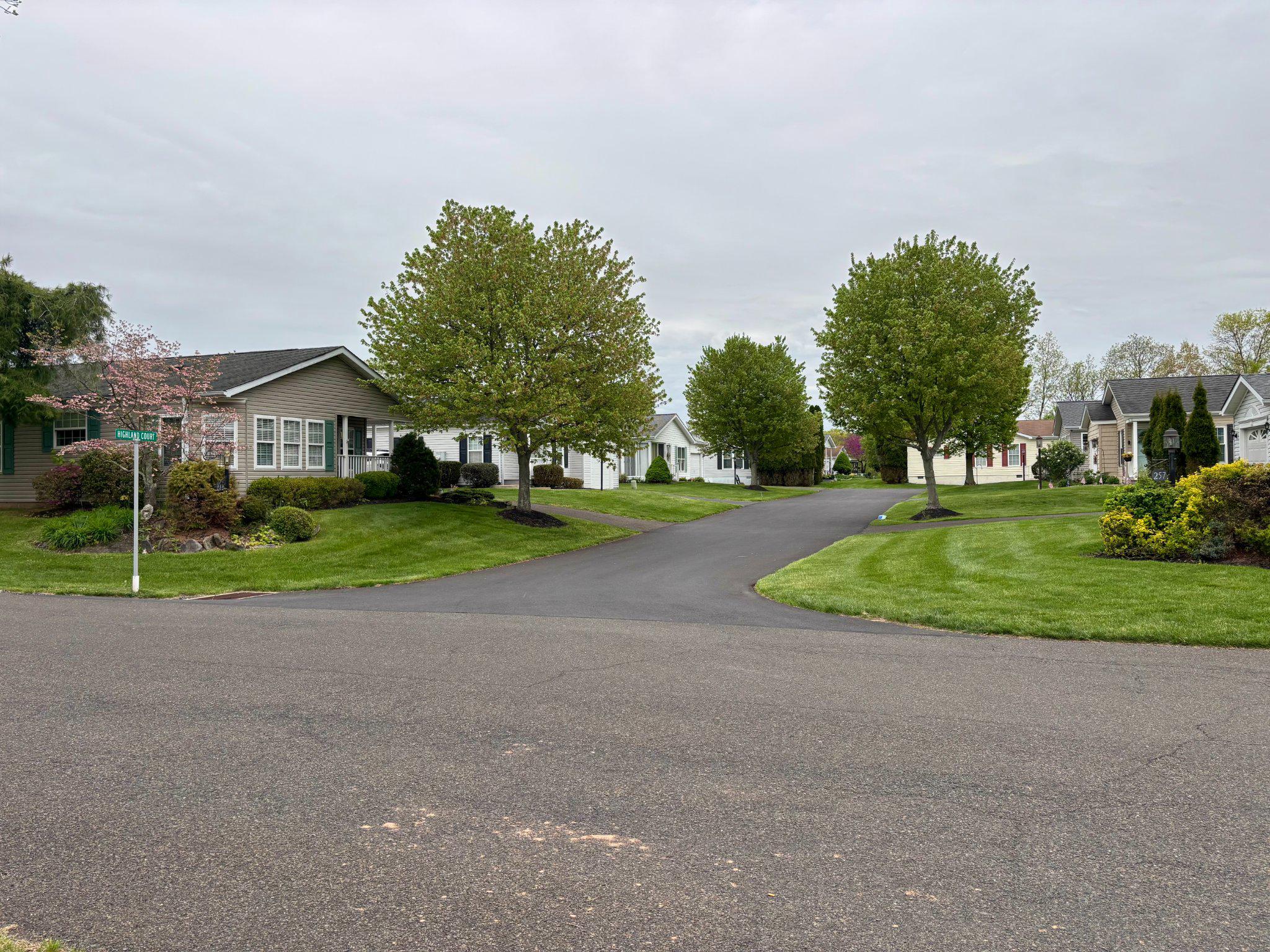 399 SPRING MEADOW CIRCLE CIRCLE