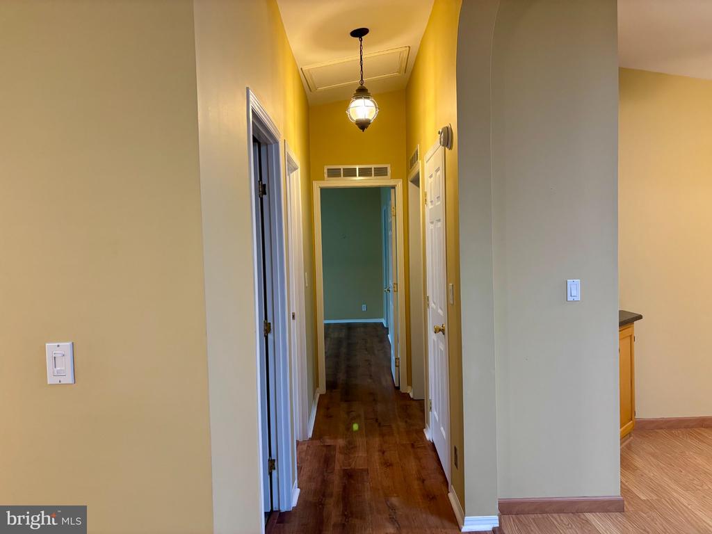399 SPRING MEADOW CIRCLE CIRCLE