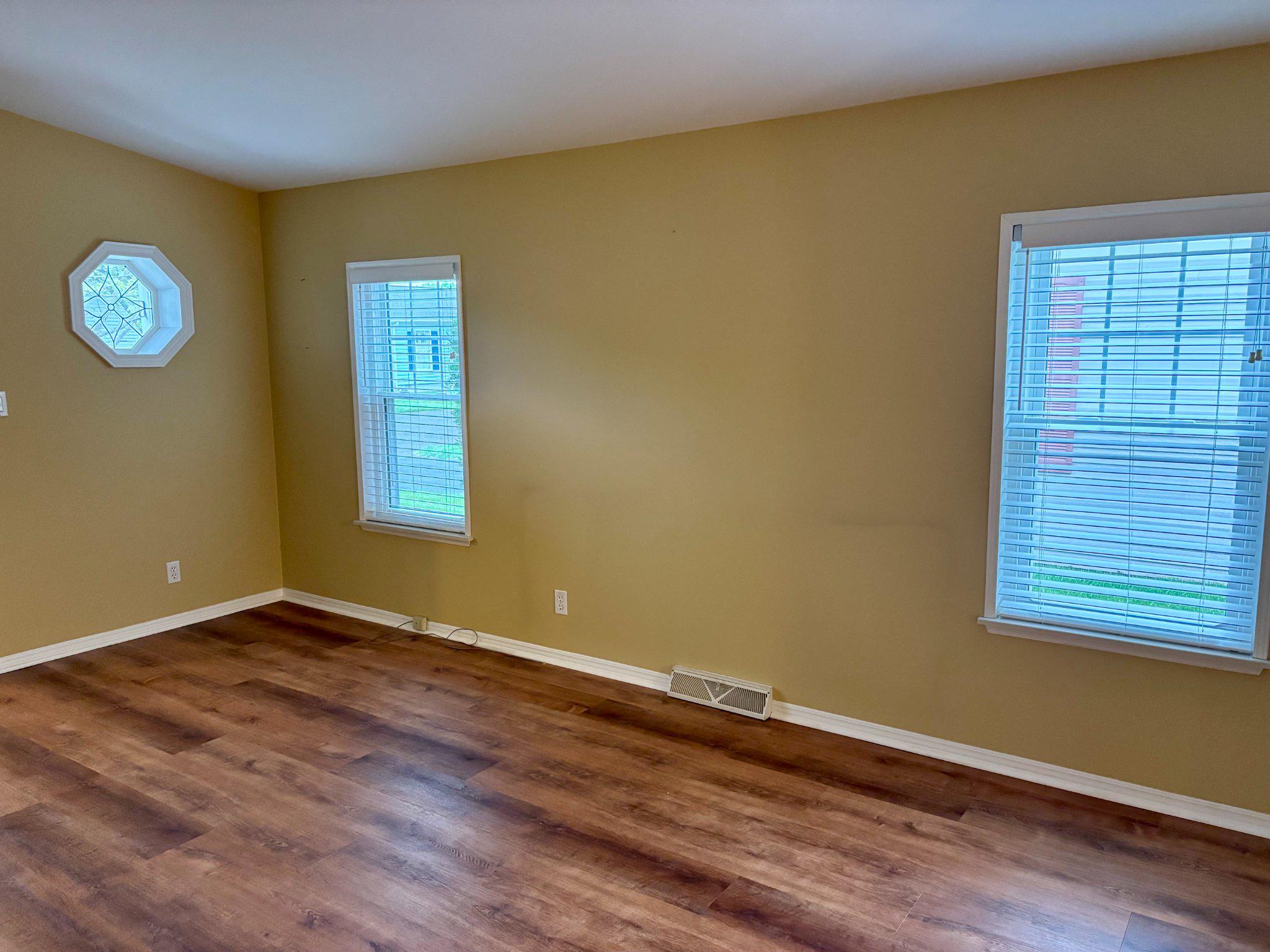 399 SPRING MEADOW CIRCLE CIRCLE