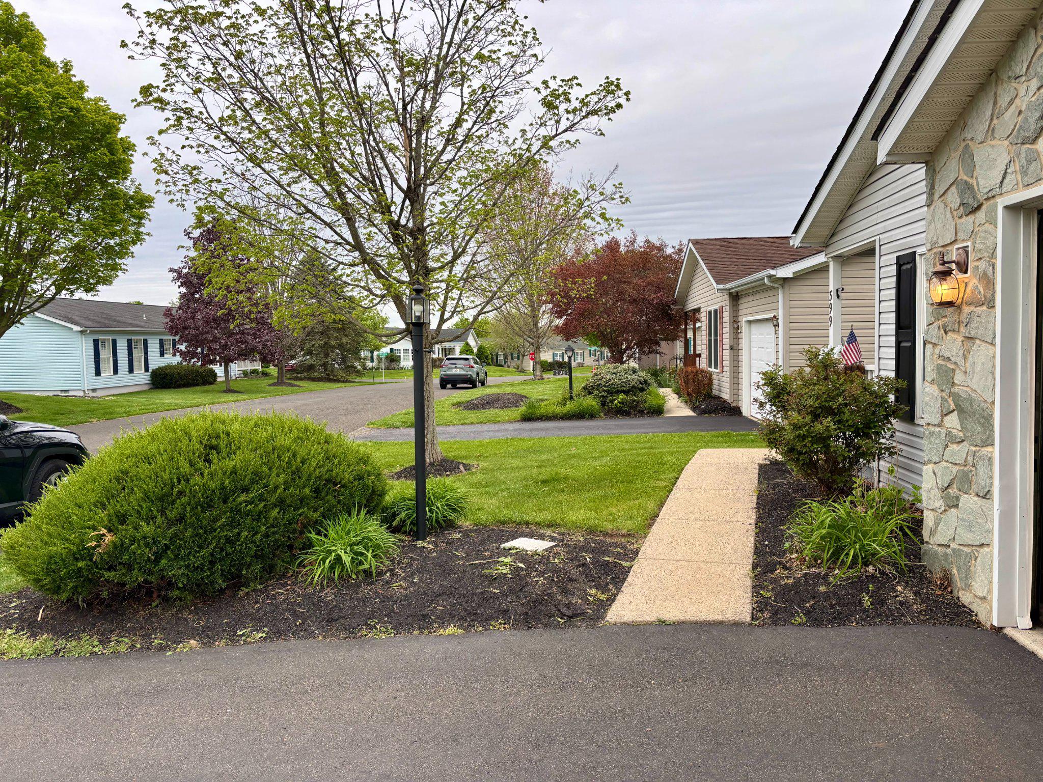 399 SPRING MEADOW CIRCLE CIRCLE