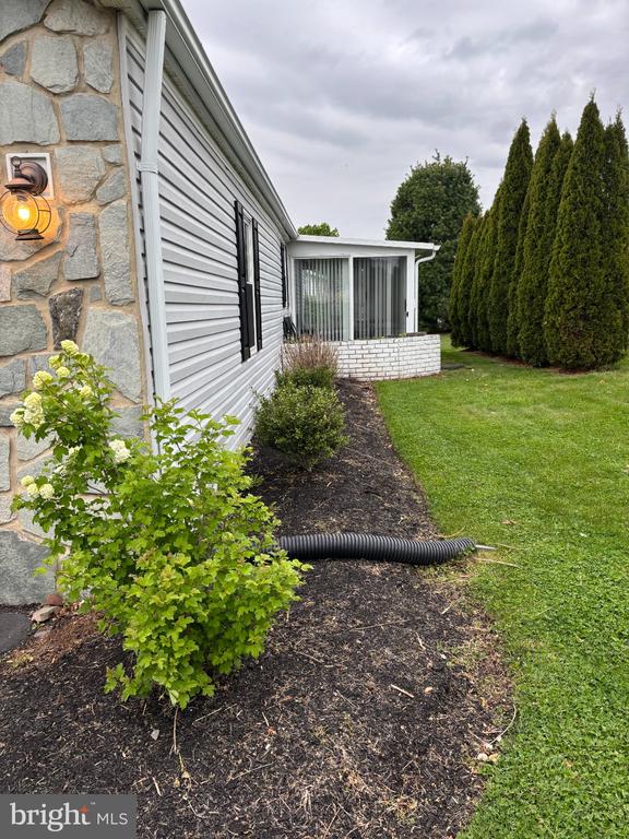 399 SPRING MEADOW CIRCLE CIRCLE