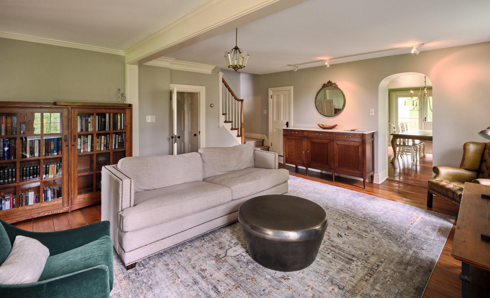 718 TELEGRAPH ROAD