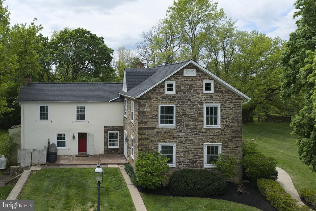 718 TELEGRAPH ROAD