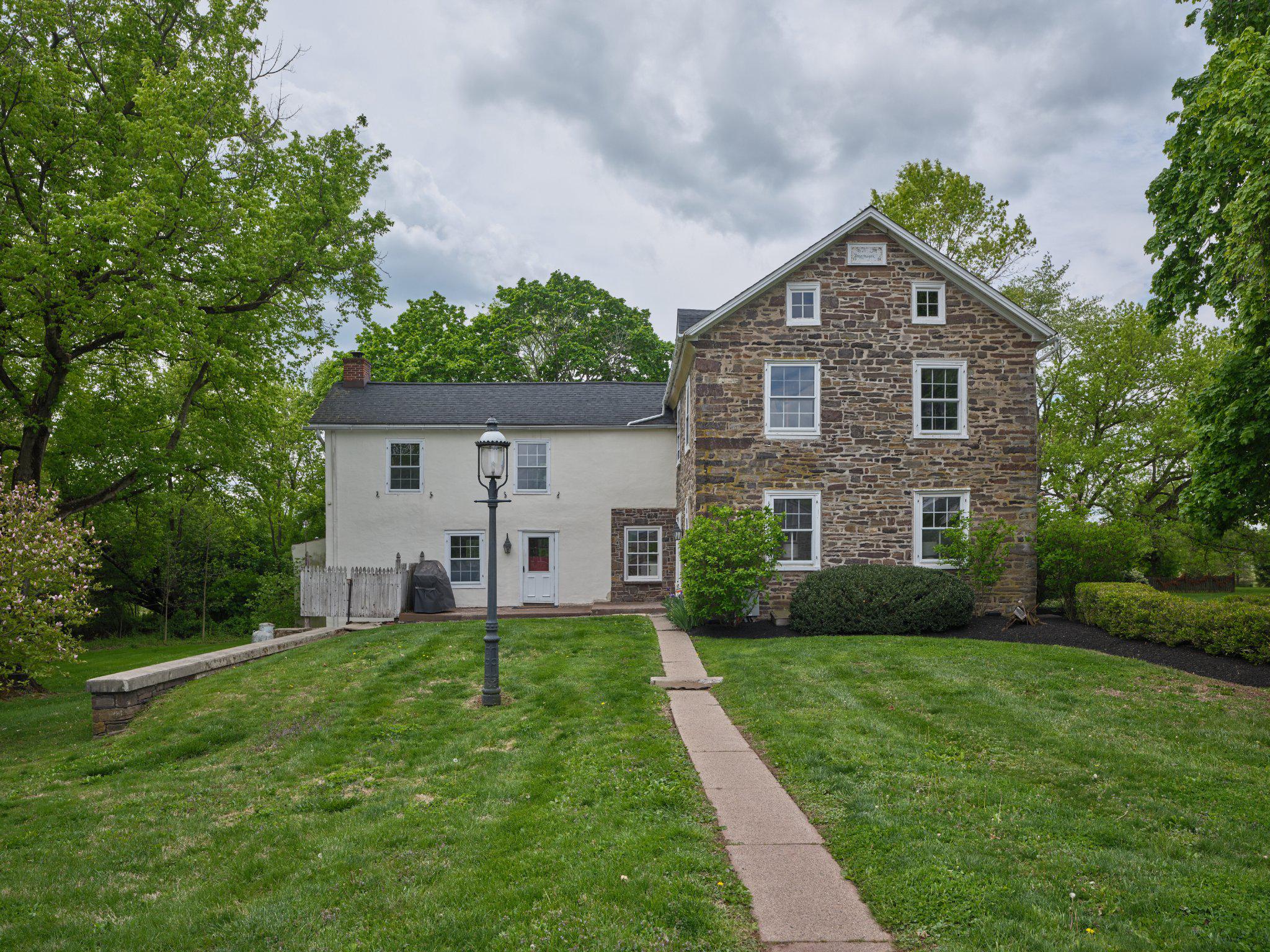 718 TELEGRAPH ROAD