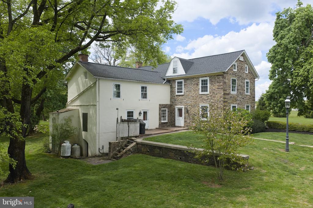 718 TELEGRAPH ROAD