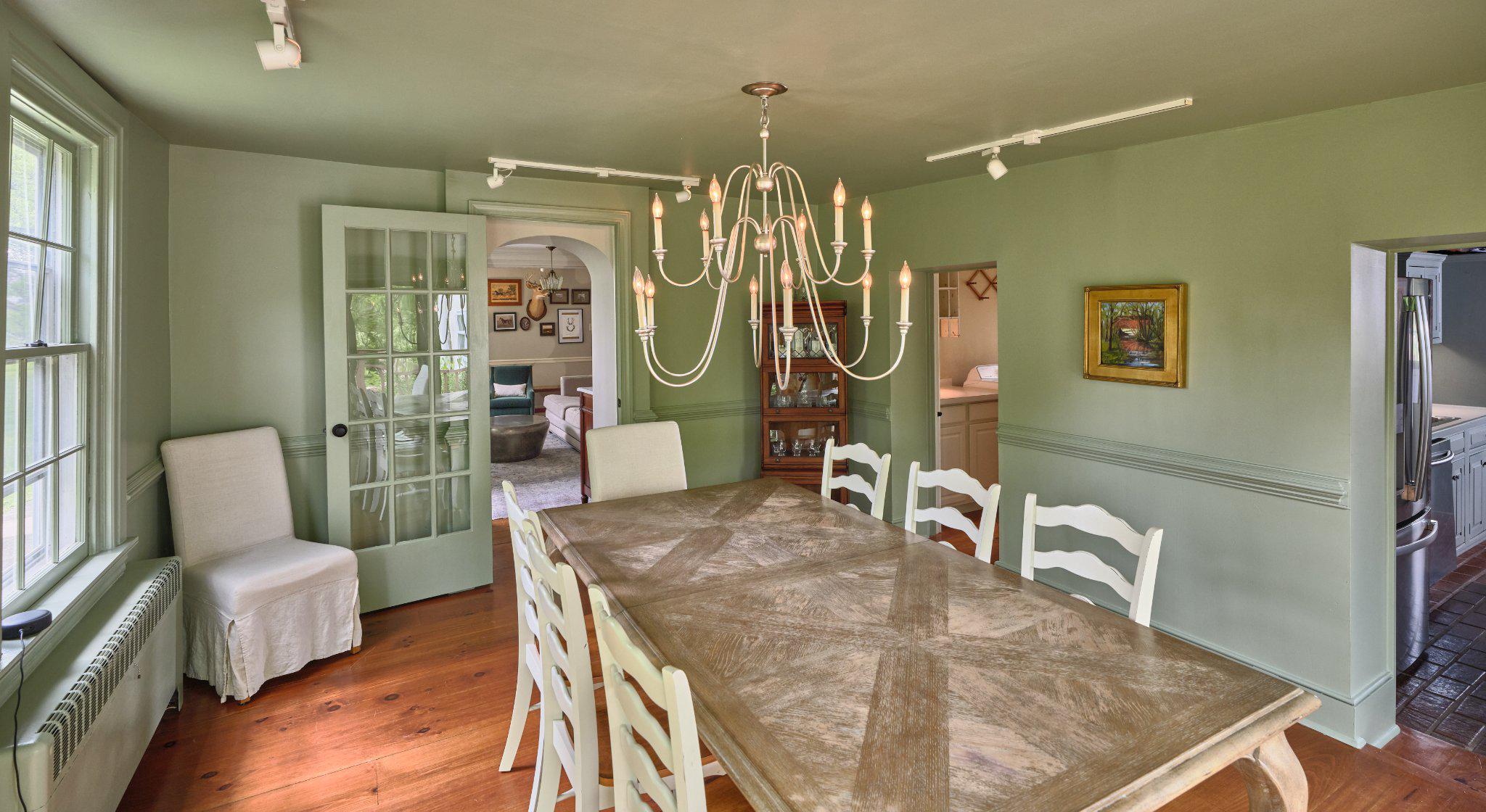 718 TELEGRAPH ROAD