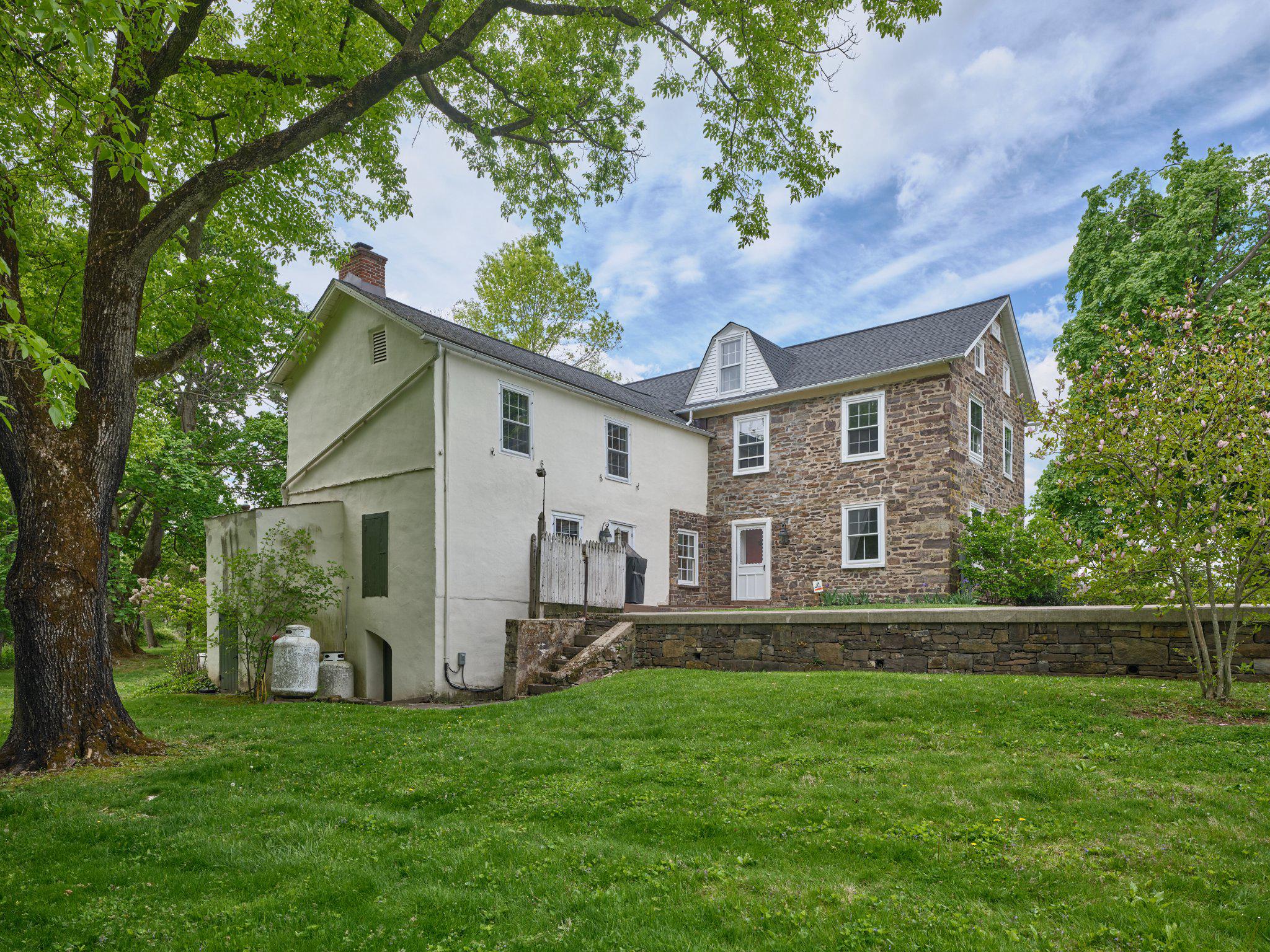 718 TELEGRAPH ROAD