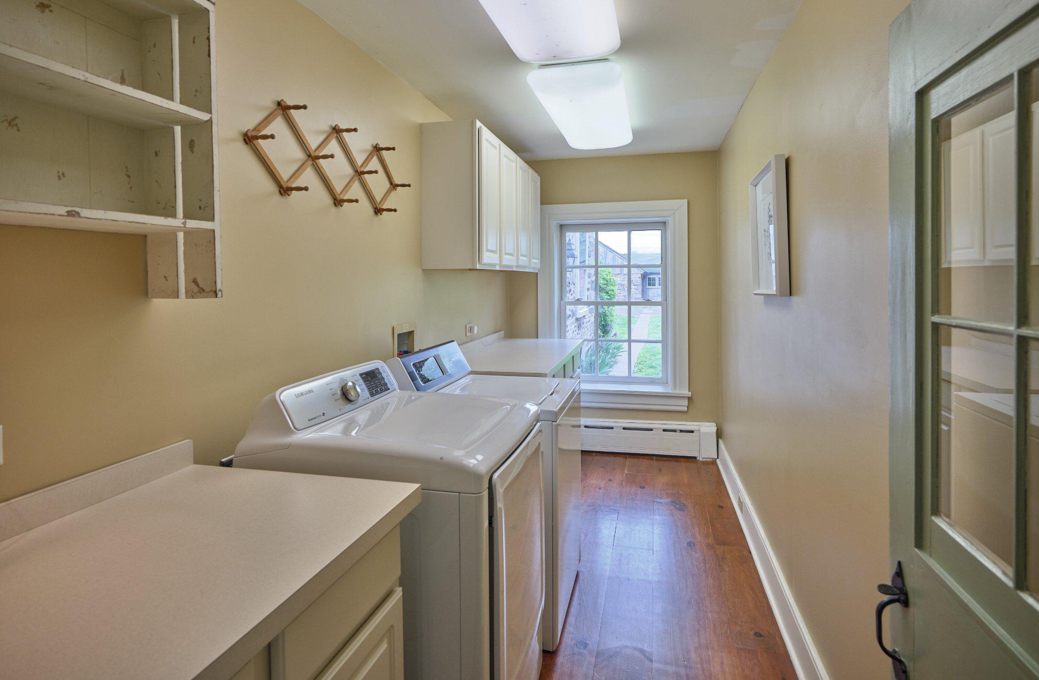 718 TELEGRAPH ROAD