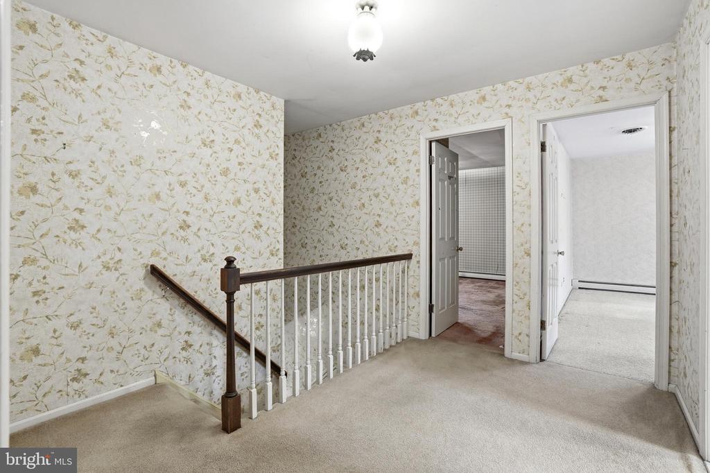 3858 DOGWOOD LANE