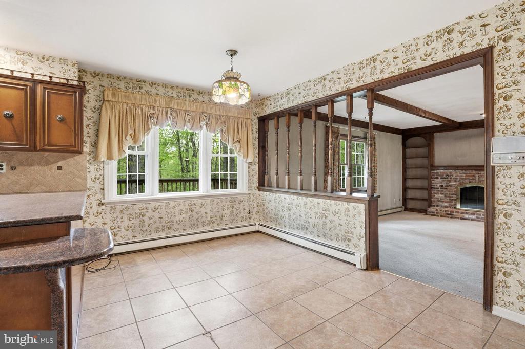 3858 DOGWOOD LANE