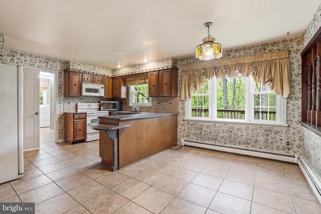 3858 DOGWOOD LANE