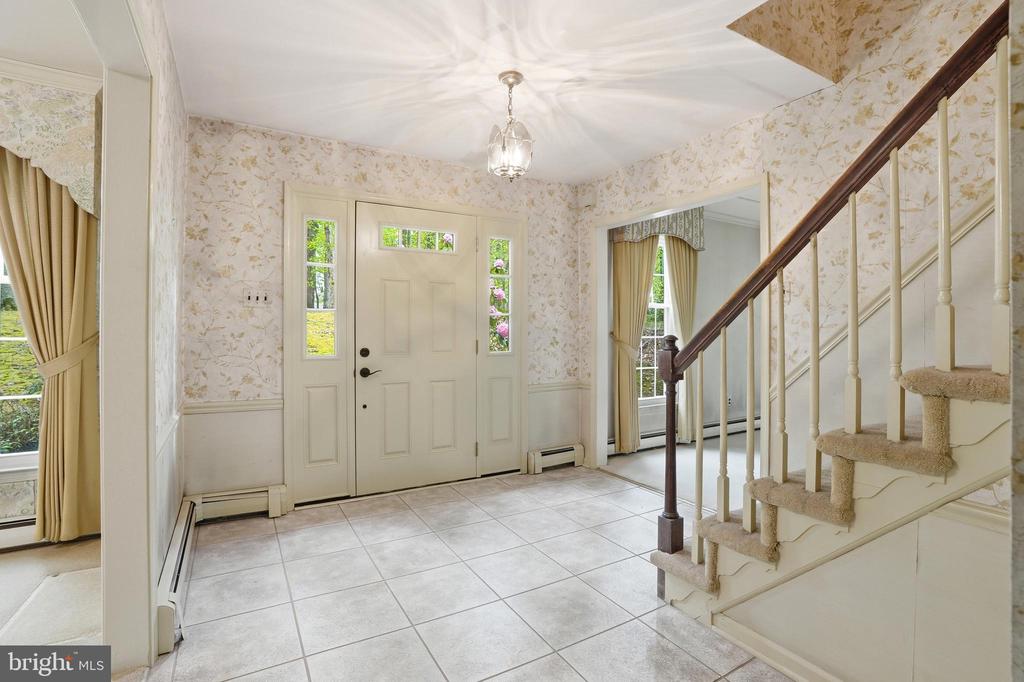 3858 DOGWOOD LANE