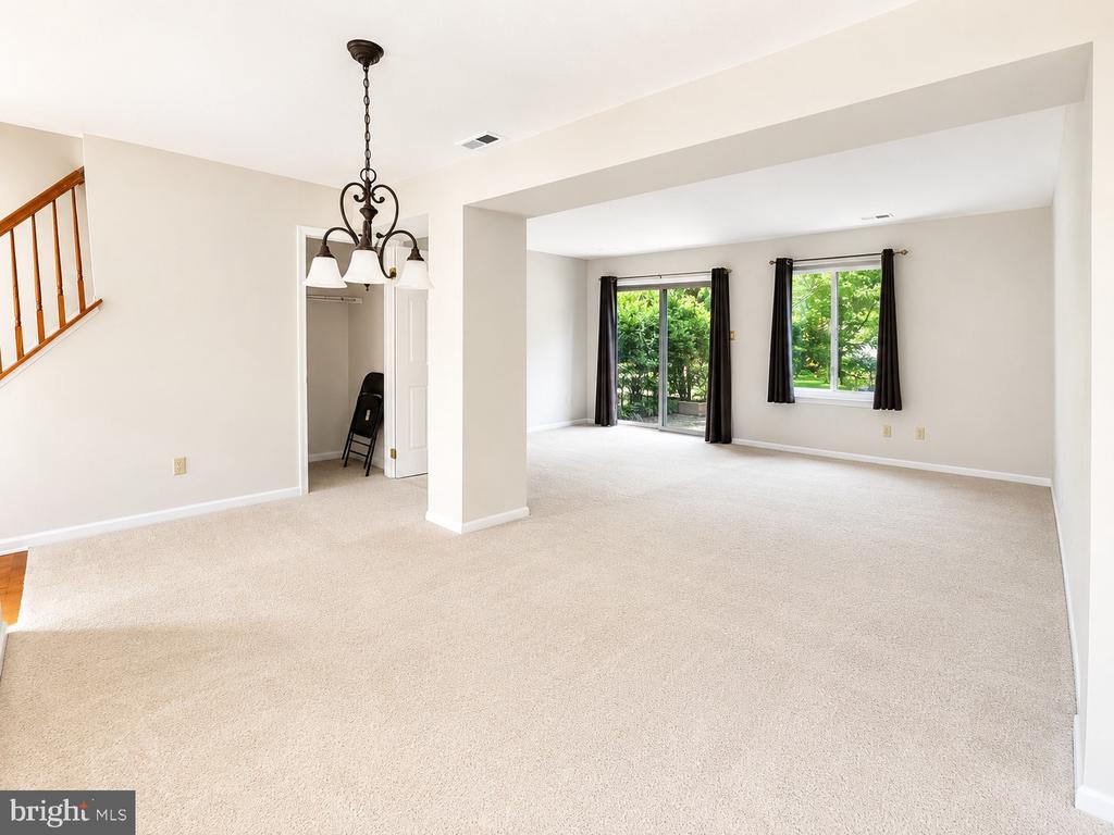 544 ATWOOD COURT
