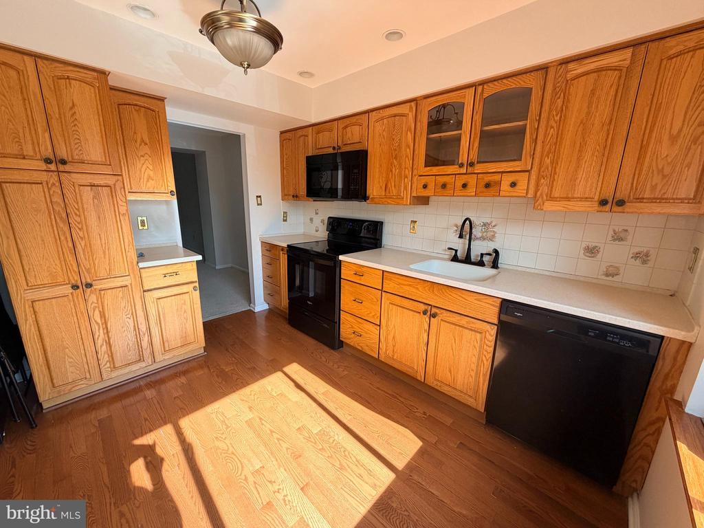 544 ATWOOD COURT