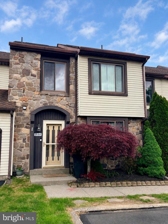544 ATWOOD COURT