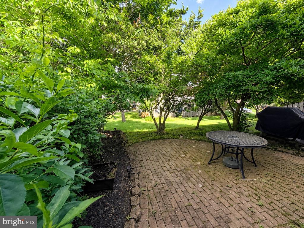 544 ATWOOD COURT