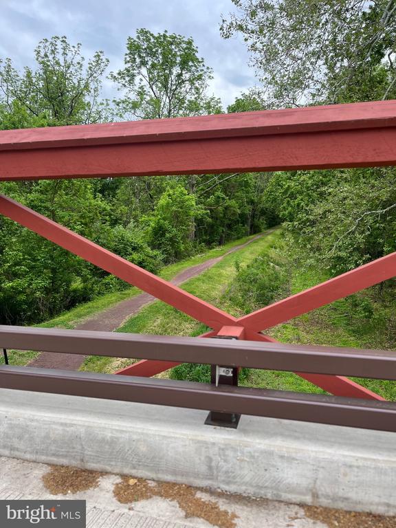 44 BRIDGE 4