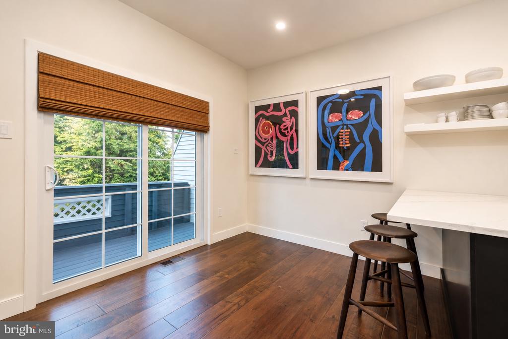 152 WOODSTREAM COURT