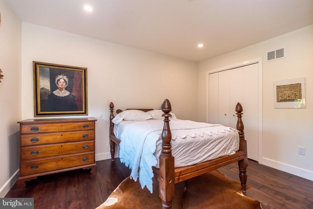 152 WOODSTREAM COURT