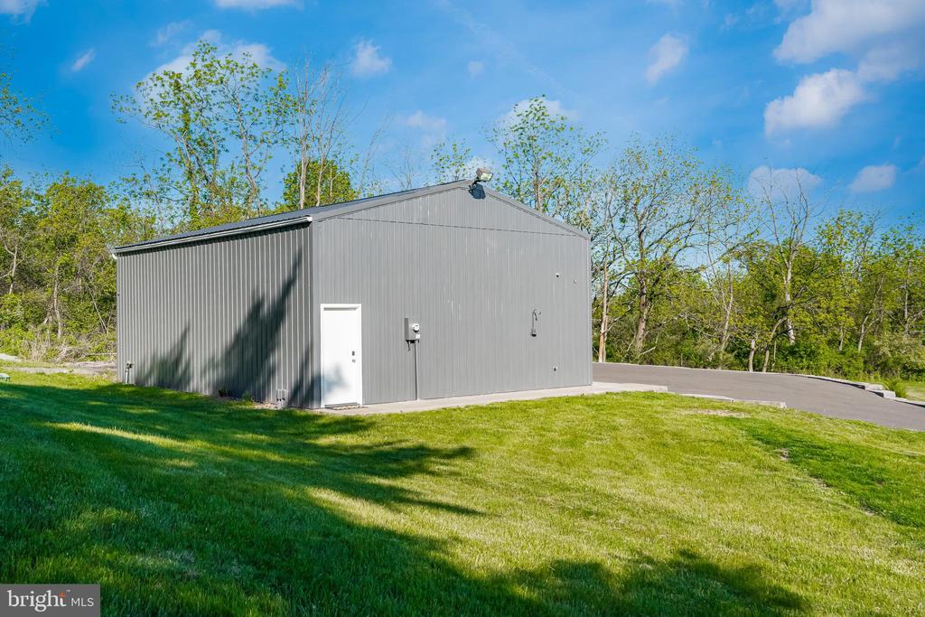 1506 PLEASANT VIEW ROAD