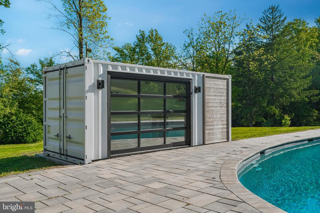 1506 PLEASANT VIEW ROAD