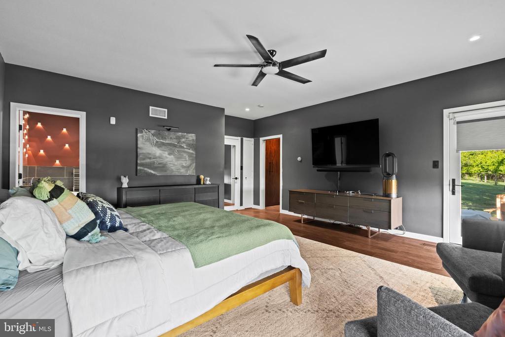1506 PLEASANT VIEW ROAD