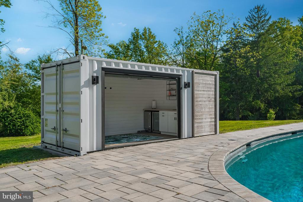 1506 PLEASANT VIEW ROAD