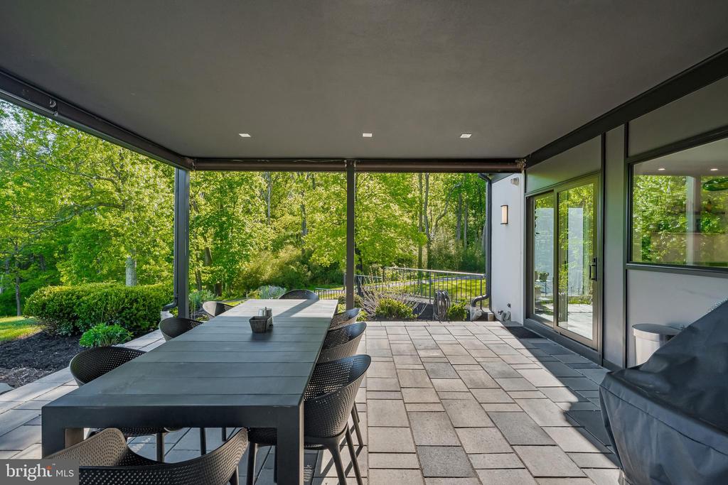1506 PLEASANT VIEW ROAD