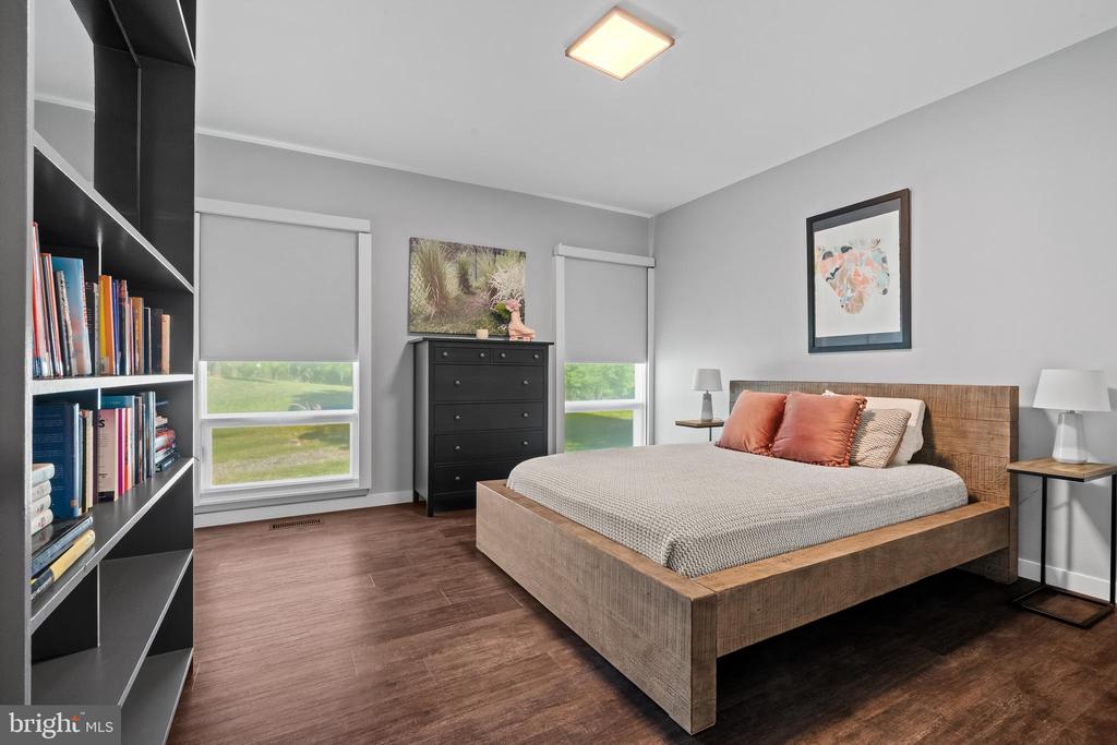 1506 PLEASANT VIEW ROAD
