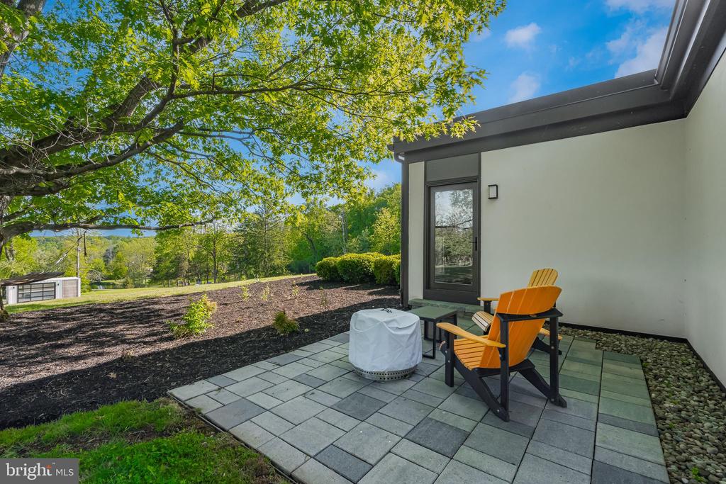 1506 PLEASANT VIEW ROAD