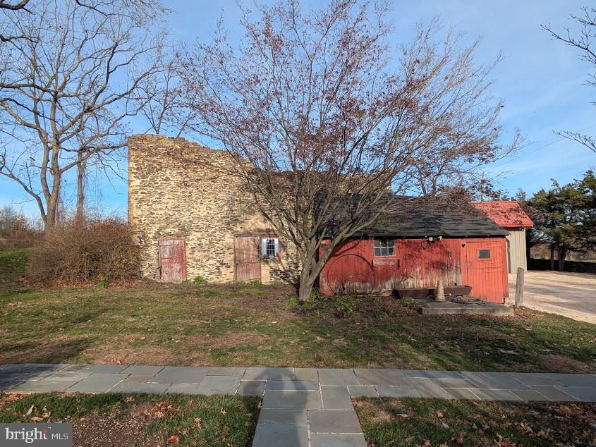 4936 CURLY HILL ROAD